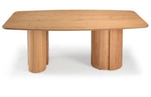 Mesa Curve